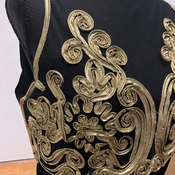 Scott McClintock, black and gold velvet dress - Picture 5 of 13